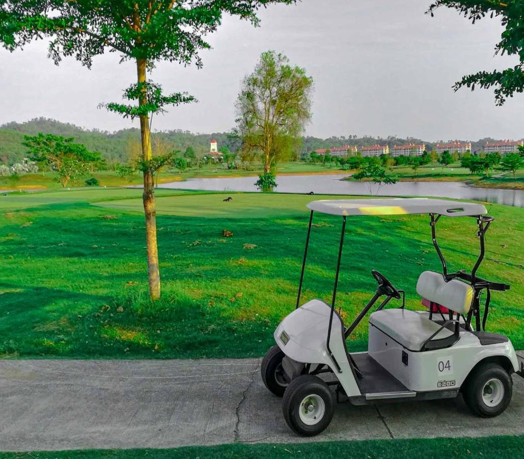 Happy City Golf & Resort Chiang Rai Exterior photo